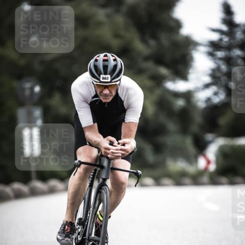 21.06.2026 - 29. Vierlanden-Triathlon H.Heesch http://msf.ph/oto/9909643 21.06.2026 11:55:19 Radfahren 225, 680, 723, 767, 781, 803 meine-sportfotos.de