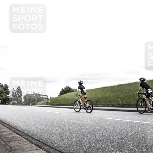 21.06.2026 - 29. Vierlanden-Triathlon H.Heesch http://msf.ph/oto/9909644 21.06.2026 15:00:06 Radfahren 1316 meine-sportfotos.de