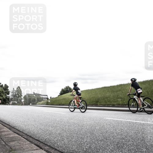 21.06.2026 - 29. Vierlanden-Triathlon H.Heesch http://msf.ph/oto/9909646 21.06.2026 15:00:06 Radfahren 1316 meine-sportfotos.de