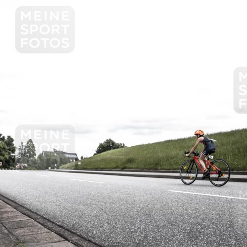 21.06.2026 - 29. Vierlanden-Triathlon H.Heesch http://msf.ph/oto/9909660 21.06.2026 15:00:30 Radfahren  meine-sportfotos.de