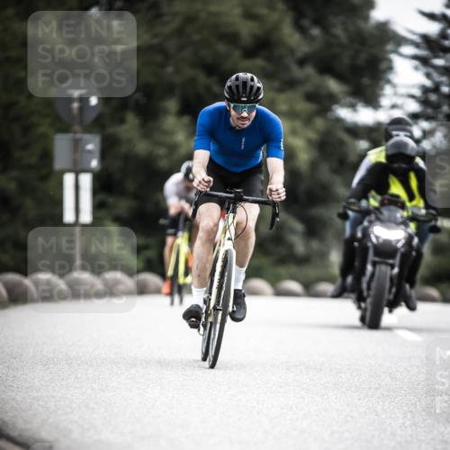 21.06.2026 - 29. Vierlanden-Triathlon H.Heesch http://msf.ph/oto/9909661 21.06.2026 11:55:26 Radfahren 221, 225, 680, 781, 811, 835, 863, 893 meine-sportfotos.de