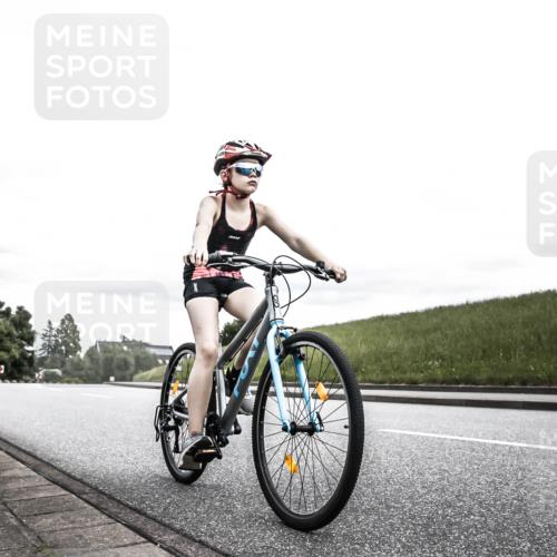 21.06.2026 - 29. Vierlanden-Triathlon H.Heesch http://msf.ph/oto/9909667 21.06.2026 15:00:50 Radfahren 1309 meine-sportfotos.de