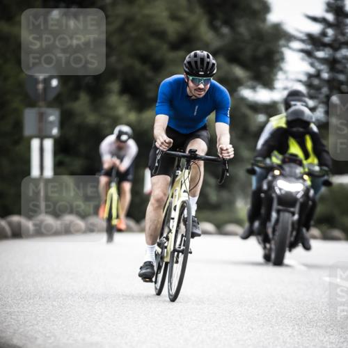 21.06.2026 - 29. Vierlanden-Triathlon H.Heesch http://msf.ph/oto/9909668 21.06.2026 11:55:26 Radfahren 221, 225, 680, 781, 811, 835, 863, 893 meine-sportfotos.de