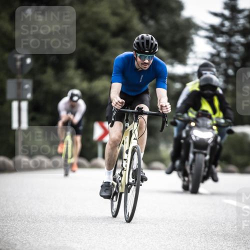 21.06.2026 - 29. Vierlanden-Triathlon H.Heesch http://msf.ph/oto/9909672 21.06.2026 11:55:26 Radfahren 221, 225, 680, 781, 811, 835, 863, 893 meine-sportfotos.de