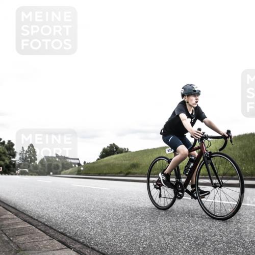 21.06.2026 - 29. Vierlanden-Triathlon H.Heesch http://msf.ph/oto/9909673 21.06.2026 15:01:14 Radfahren  meine-sportfotos.de