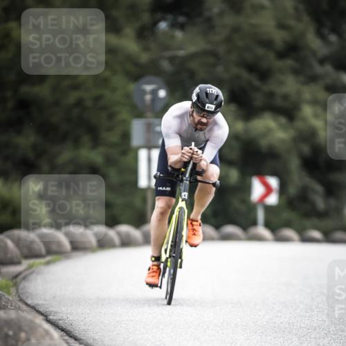 21.06.2026 - 29. Vierlanden-Triathlon H.Heesch http://msf.ph/oto/9909682 21.06.2026 11:55:28 Radfahren 221, 225, 680, 781, 811, 835, 863, 893 meine-sportfotos.de