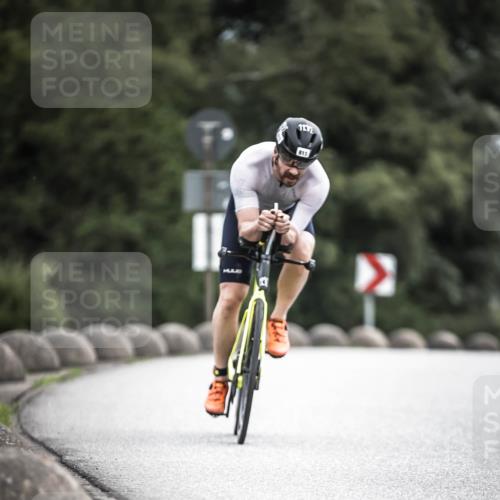21.06.2026 - 29. Vierlanden-Triathlon H.Heesch http://msf.ph/oto/9909684 21.06.2026 11:55:28 Radfahren 221, 225, 680, 781, 811, 835, 863, 893 meine-sportfotos.de