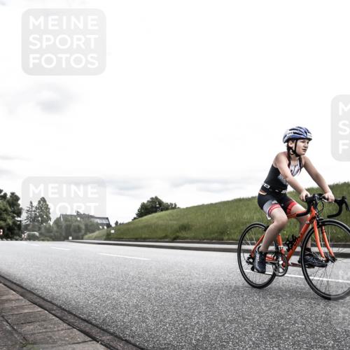 21.06.2026 - 29. Vierlanden-Triathlon H.Heesch http://msf.ph/oto/9909685 21.06.2026 15:02:19 Radfahren 1318 meine-sportfotos.de