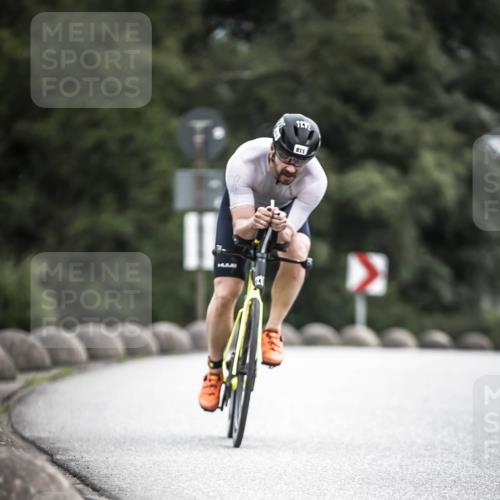 21.06.2026 - 29. Vierlanden-Triathlon H.Heesch http://msf.ph/oto/9909686 21.06.2026 11:55:28 Radfahren 221, 225, 680, 781, 811, 835, 863, 893 meine-sportfotos.de