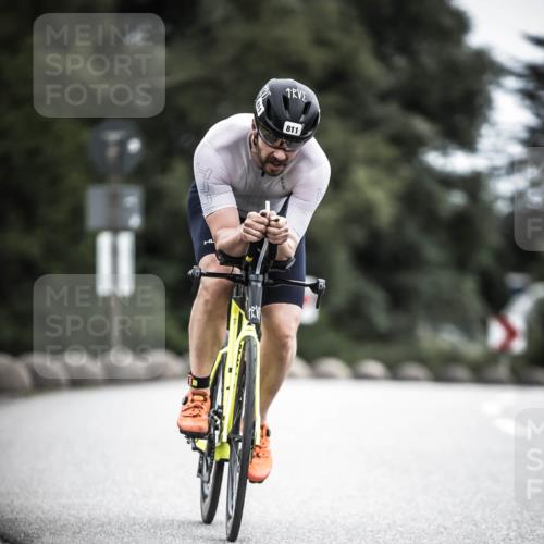 21.06.2026 - 29. Vierlanden-Triathlon H.Heesch http://msf.ph/oto/9909699 21.06.2026 11:55:28 Radfahren 221, 225, 680, 781, 811, 835, 863, 893 meine-sportfotos.de