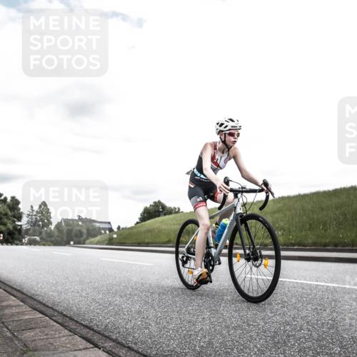 21.06.2026 - 29. Vierlanden-Triathlon H.Heesch http://msf.ph/oto/9909702 21.06.2026 15:03:52 Radfahren  meine-sportfotos.de