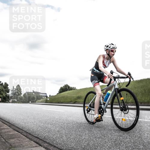 21.06.2026 - 29. Vierlanden-Triathlon H.Heesch http://msf.ph/oto/9909704 21.06.2026 15:03:52 Radfahren  meine-sportfotos.de