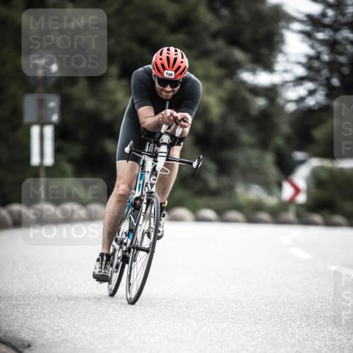 21.06.2026 - 29. Vierlanden-Triathlon H.Heesch http://msf.ph/oto/9909715 21.06.2026 11:55:55 Radfahren 730, 752 meine-sportfotos.de