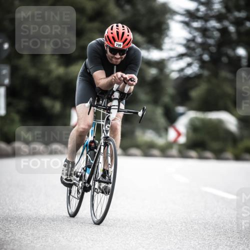 21.06.2026 - 29. Vierlanden-Triathlon H.Heesch http://msf.ph/oto/9909721 21.06.2026 11:55:55 Radfahren 730, 752 meine-sportfotos.de