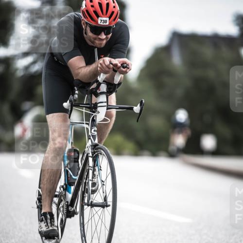 21.06.2026 - 29. Vierlanden-Triathlon H.Heesch http://msf.ph/oto/9909739 21.06.2026 11:55:56 Radfahren 730, 752 meine-sportfotos.de
