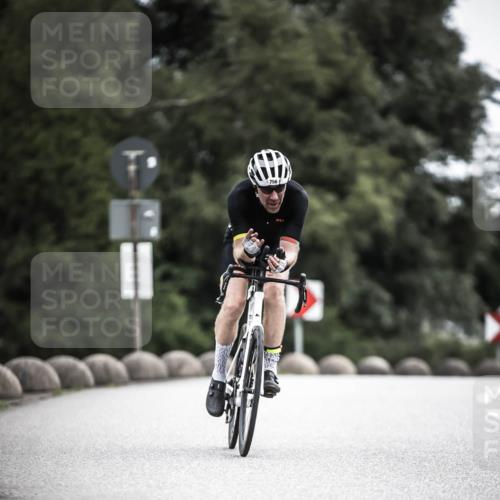 21.06.2026 - 29. Vierlanden-Triathlon H.Heesch http://msf.ph/oto/9909743 21.06.2026 11:56:07 Radfahren 273, 663, 748, 756, 882 meine-sportfotos.de