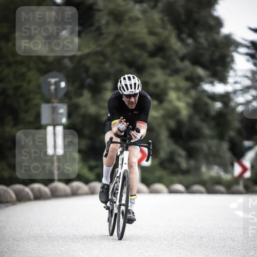 21.06.2026 - 29. Vierlanden-Triathlon H.Heesch http://msf.ph/oto/9909747 21.06.2026 11:56:07 Radfahren 273, 663, 748, 756, 882 meine-sportfotos.de