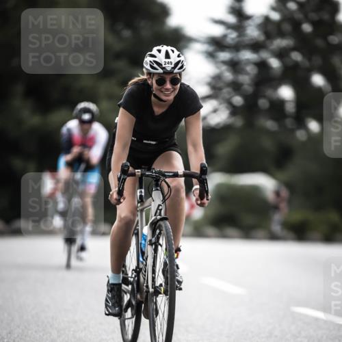 21.06.2026 - 29. Vierlanden-Triathlon H.Heesch http://msf.ph/oto/9909756 21.06.2026 09:29:41 Radfahren 186, 249 meine-sportfotos.de