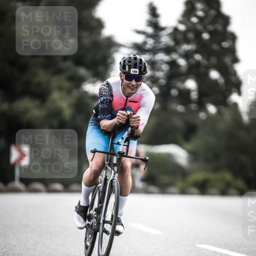 21.06.2026 - 29. Vierlanden-Triathlon H.Heesch http://msf.ph/oto/9909764 21.06.2026 09:29:42 Radfahren 186, 249, 281 meine-sportfotos.de