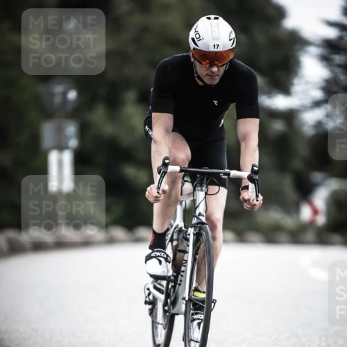 21.06.2026 - 29. Vierlanden-Triathlon H.Heesch http://msf.ph/oto/9909812 21.06.2026 11:56:22 Radfahren 17, 644, 704, 887 meine-sportfotos.de