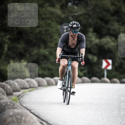 21.06.2026 - 29. Vierlanden-Triathlon H.Heesch http://msf.ph/oto/9909830 21.06.2026 11:56:26 Radfahren 17, 644, 704, 785, 887 meine-sportfotos.de