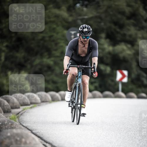 21.06.2026 - 29. Vierlanden-Triathlon H.Heesch http://msf.ph/oto/9909832 21.06.2026 11:56:26 Radfahren 17, 644, 704, 785, 887 meine-sportfotos.de