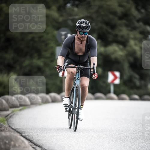 21.06.2026 - 29. Vierlanden-Triathlon H.Heesch http://msf.ph/oto/9909839 21.06.2026 11:56:26 Radfahren 17, 644, 704, 785, 887 meine-sportfotos.de