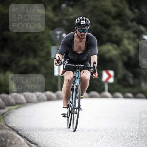 21.06.2026 - 29. Vierlanden-Triathlon H.Heesch http://msf.ph/oto/9909843 21.06.2026 11:56:26 Radfahren 17, 644, 704, 785, 887 meine-sportfotos.de