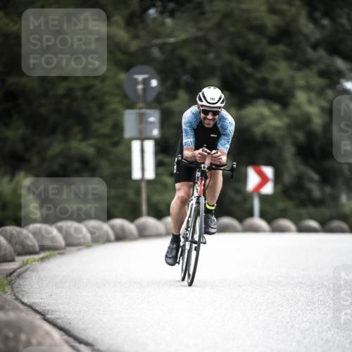 21.06.2026 - 29. Vierlanden-Triathlon H.Heesch http://msf.ph/oto/9909873 21.06.2026 11:56:31 Radfahren 644, 776, 785, 897 meine-sportfotos.de