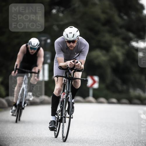 21.06.2026 - 29. Vierlanden-Triathlon H.Heesch http://msf.ph/oto/9909876 21.06.2026 09:30:01 Radfahren 7, 38, 59, 67, 82, 100, 109, 163, 232, 276 meine-sportfotos.de