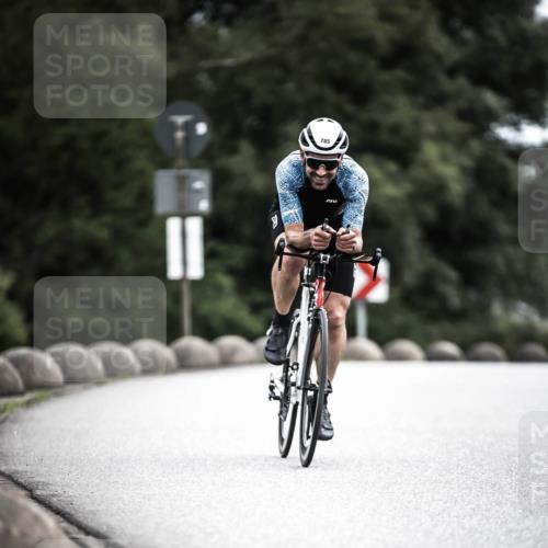 21.06.2026 - 29. Vierlanden-Triathlon H.Heesch http://msf.ph/oto/9909881 21.06.2026 11:56:31 Radfahren 644, 776, 785, 897 meine-sportfotos.de