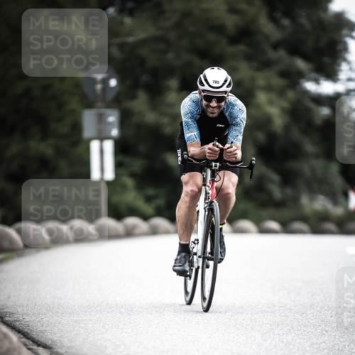 21.06.2026 - 29. Vierlanden-Triathlon H.Heesch http://msf.ph/oto/9909886 21.06.2026 11:56:31 Radfahren 644, 776, 785, 897 meine-sportfotos.de