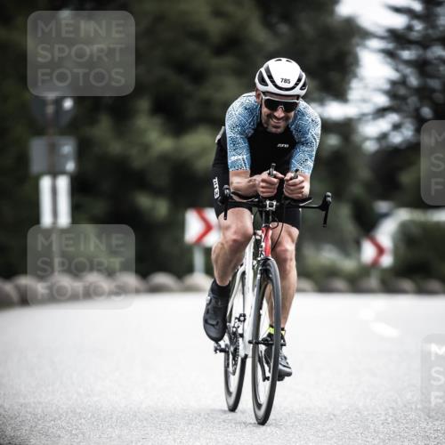 21.06.2026 - 29. Vierlanden-Triathlon H.Heesch http://msf.ph/oto/9909898 21.06.2026 11:56:32 Radfahren 776, 785, 897 meine-sportfotos.de