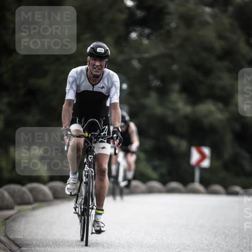 21.06.2026 - 29. Vierlanden-Triathlon H.Heesch http://msf.ph/oto/9910042 21.06.2026 09:30:21 Radfahren 80, 118, 133, 246 meine-sportfotos.de