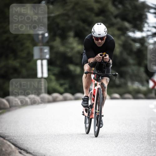 21.06.2026 - 29. Vierlanden-Triathlon H.Heesch http://msf.ph/oto/9910066 21.06.2026 11:57:20 Radfahren 780, 786 meine-sportfotos.de