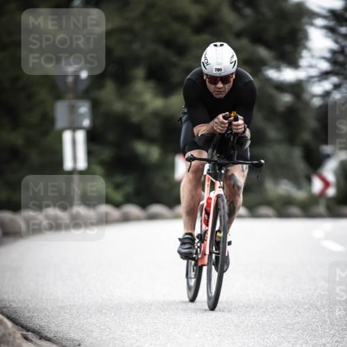 21.06.2026 - 29. Vierlanden-Triathlon H.Heesch http://msf.ph/oto/9910070 21.06.2026 11:57:20 Radfahren 780, 786 meine-sportfotos.de