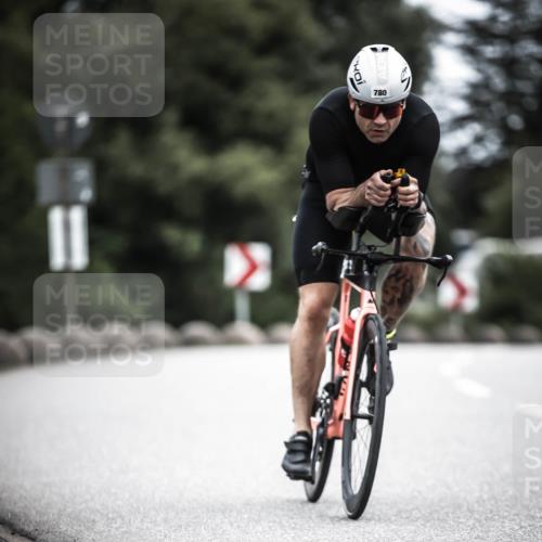 21.06.2026 - 29. Vierlanden-Triathlon H.Heesch http://msf.ph/oto/9910078 21.06.2026 11:57:20 Radfahren 780, 786 meine-sportfotos.de