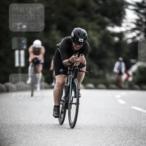 21.06.2026 - 29. Vierlanden-Triathlon H.Heesch http://msf.ph/oto/9910088 21.06.2026 09:30:32 Radfahren 35, 159, 225, 248, 295 meine-sportfotos.de