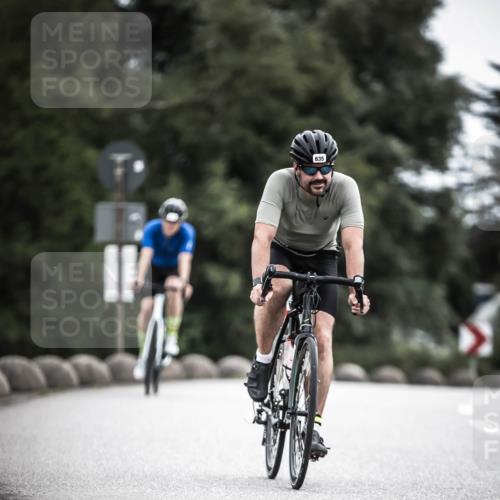 21.06.2026 - 29. Vierlanden-Triathlon H.Heesch http://msf.ph/oto/9910099 21.06.2026 11:57:33 Radfahren 635, 648 meine-sportfotos.de