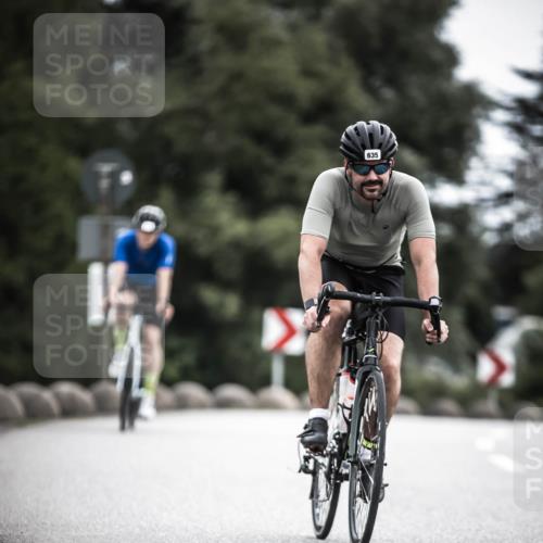 21.06.2026 - 29. Vierlanden-Triathlon H.Heesch http://msf.ph/oto/9910107 21.06.2026 11:57:33 Radfahren 635, 648 meine-sportfotos.de