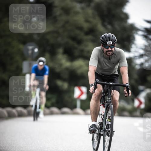 21.06.2026 - 29. Vierlanden-Triathlon H.Heesch http://msf.ph/oto/9910109 21.06.2026 11:57:33 Radfahren 635, 648 meine-sportfotos.de