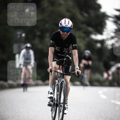 21.06.2026 - 29. Vierlanden-Triathlon H.Heesch http://msf.ph/oto/9910131 21.06.2026 09:30:36 Radfahren 35, 147, 159, 225, 248, 295 meine-sportfotos.de