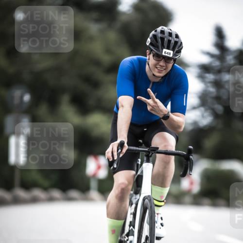 21.06.2026 - 29. Vierlanden-Triathlon H.Heesch http://msf.ph/oto/9910161 21.06.2026 11:57:36 Radfahren 635, 648 meine-sportfotos.de