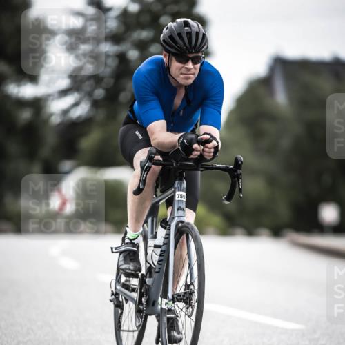 21.06.2026 - 29. Vierlanden-Triathlon H.Heesch http://msf.ph/oto/9910188 21.06.2026 11:57:50 Radfahren 759, 804 meine-sportfotos.de