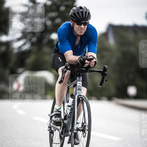 21.06.2026 - 29. Vierlanden-Triathlon H.Heesch http://msf.ph/oto/9910190 21.06.2026 11:57:50 Radfahren 759, 804 meine-sportfotos.de