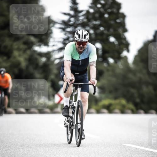 21.06.2026 - 29. Vierlanden-Triathlon H.Heesch http://msf.ph/oto/9910229 21.06.2026 11:58:11 Radfahren 629, 670, 684, 782, 800, 823 meine-sportfotos.de