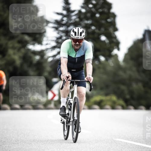 21.06.2026 - 29. Vierlanden-Triathlon H.Heesch http://msf.ph/oto/9910231 21.06.2026 11:58:11 Radfahren 629, 670, 684, 782, 800, 823 meine-sportfotos.de