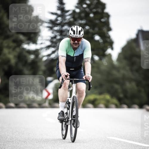 21.06.2026 - 29. Vierlanden-Triathlon H.Heesch http://msf.ph/oto/9910233 21.06.2026 11:58:11 Radfahren 629, 670, 684, 782, 800, 823 meine-sportfotos.de