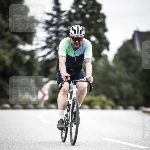 21.06.2026 - 29. Vierlanden-Triathlon H.Heesch http://msf.ph/oto/9910235 21.06.2026 11:58:11 Radfahren 629, 670, 684, 782, 800, 823 meine-sportfotos.de
