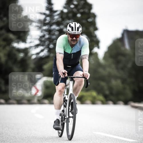 21.06.2026 - 29. Vierlanden-Triathlon H.Heesch http://msf.ph/oto/9910237 21.06.2026 11:58:11 Radfahren 629, 670, 684, 782, 800, 823 meine-sportfotos.de